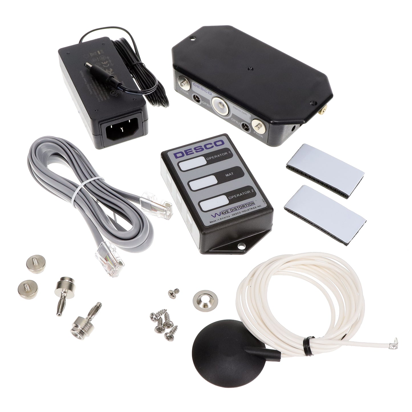 Desco 19656 - Workstation Monitor Work Surface (2), Wrist Strap (2) Monitoring