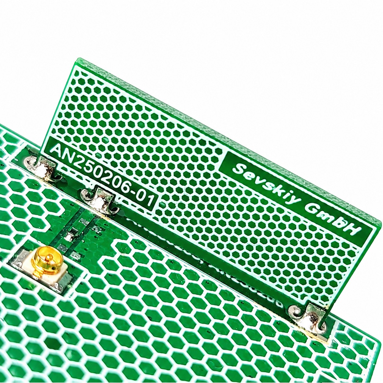 Sevskiy GmbH AN250206-01S AN250206 802.15.4, BlueTooth, ISM general, WiFi UHF (2GHz ~ 3GHz), SHF (f > 4GHz)